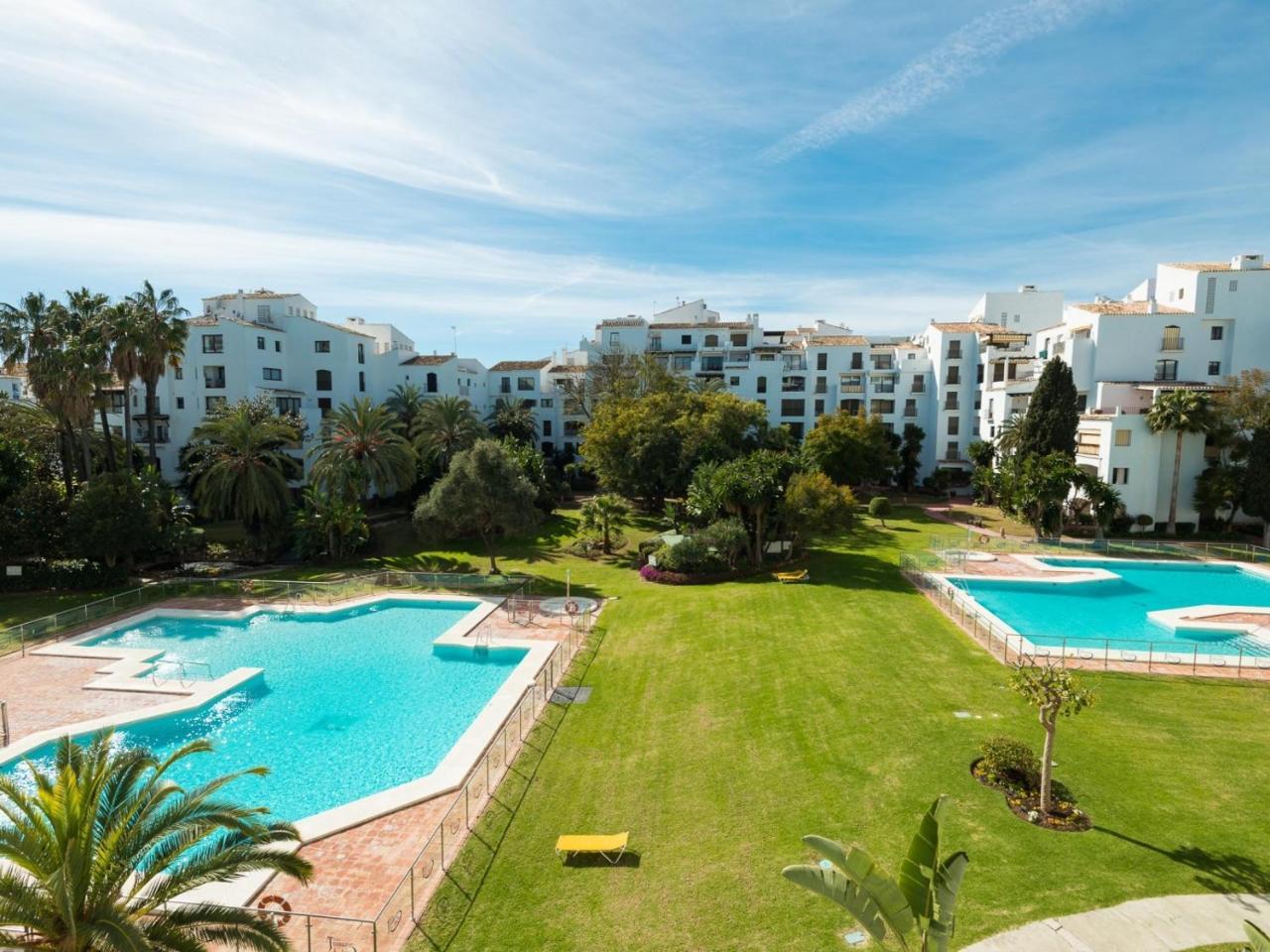 Vacation Marbella I Contemporary Central Apartment, Swimming-Pool, 24-7 Security, A Minute From The Marina, The Sea And Luxury Shopping Exteriér fotografie