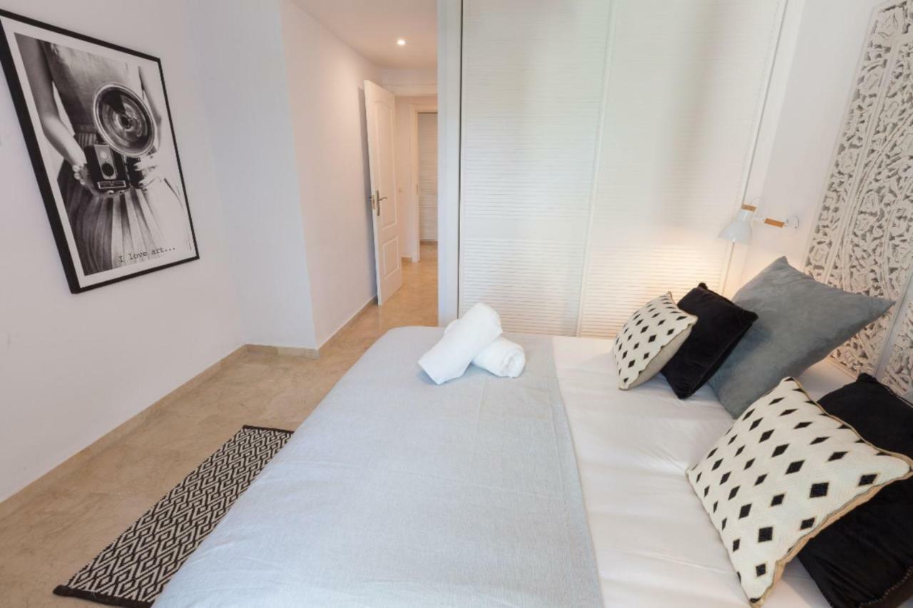 Vacation Marbella I Contemporary Central Apartment, Swimming-Pool, 24-7 Security, A Minute From The Marina, The Sea And Luxury Shopping Exteriér fotografie
